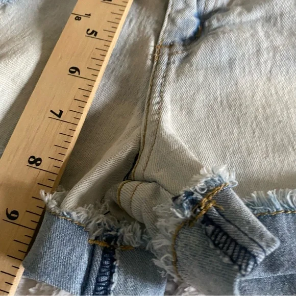 Lucky Brand Riley Denim Jean Shorts Girls Youth Size 12 Raw Hem Distressed - Picture 8 of 8